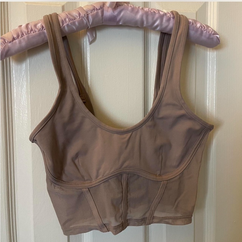 Alo tank top brand new condition
